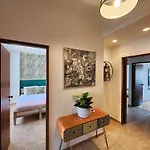 Apartman Cozy In W Swing Chairs