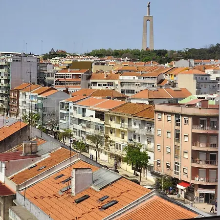 Cozy In W Swing Chairs شقة