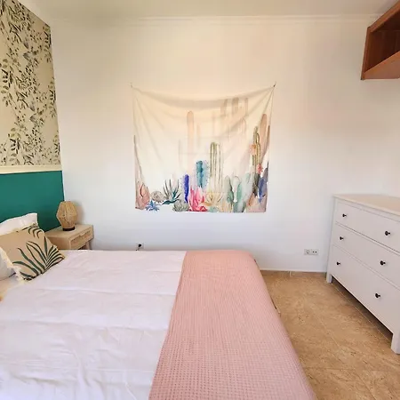 Cozy In W Swing Chairs *