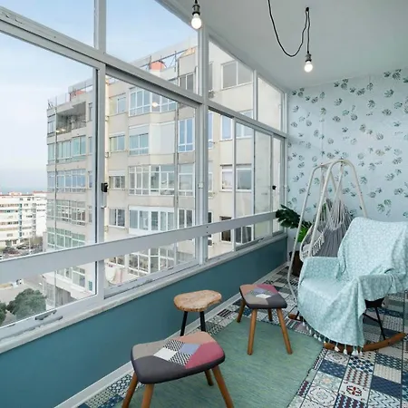 Апартаменты Cozy In W Swing Chairs Алмада